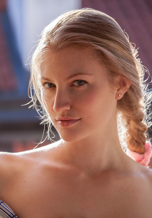 Елена, 25